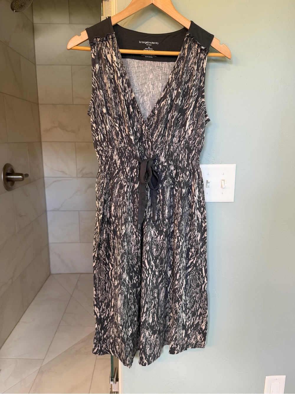 Liz Lange for Target Maternity Gray and Tan Sleeveless Drawstring Dress - Size M